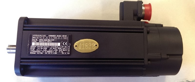 INDRAMAT SERVO MOTOR, MOD# MAC071C-0-JS-3-C/095-B-2/S001 INDRAMAT SERVO MOTOR, MOD# MAC071C-0-JS-3-C/095-B-2/S001